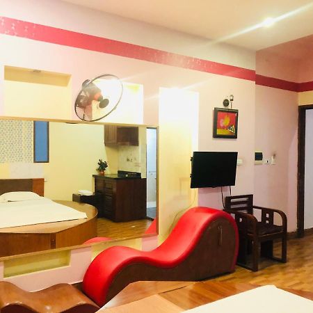 Oyo 1119 Sac Mau Motel Hanoi Exteriör bild