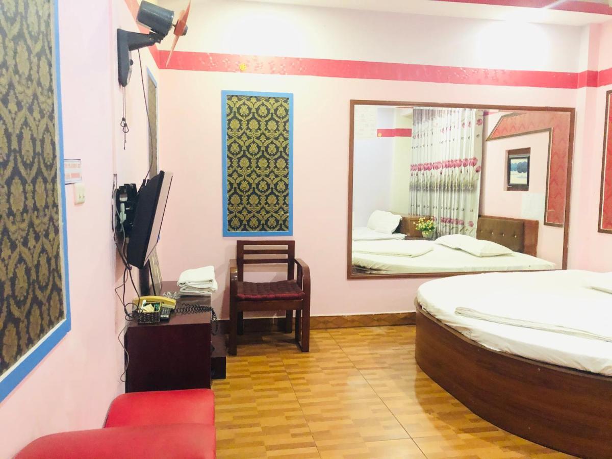 Oyo 1119 Sac Mau Motel Hanoi Exteriör bild