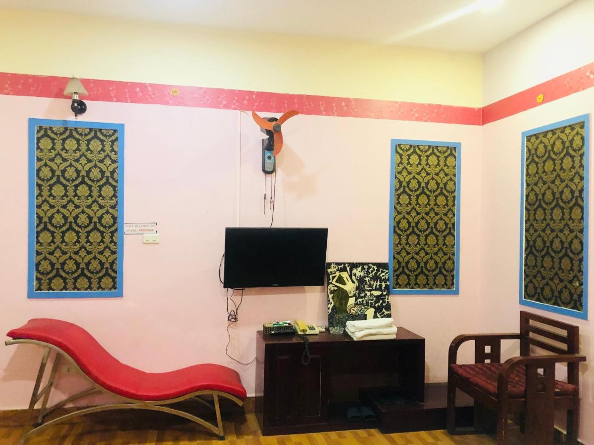 Oyo 1119 Sac Mau Motel Hanoi Exteriör bild