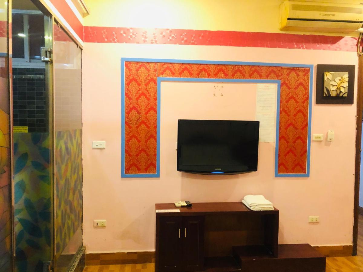 Oyo 1119 Sac Mau Motel Hanoi Exteriör bild
